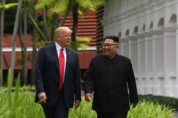 도널드 트럼프 미국 대통령(왼쪽), 김정은 북한 국무위원장(오른쪽) 모습. / 사진=연합뉴스