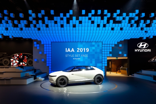 2019 프랑크푸르트 모터쇼 전시 공간에 전시된 EV 콘셉트카 45의 모습. /사진=현대자동차 제공