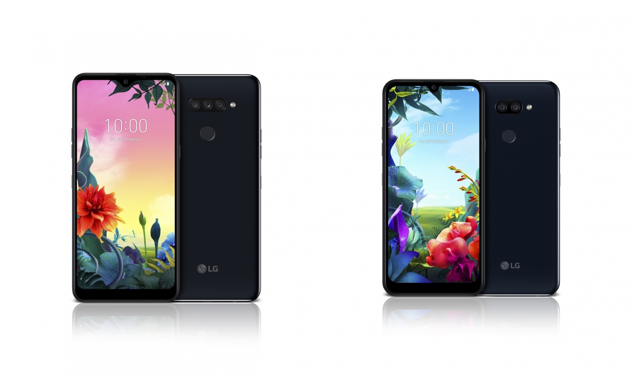 (왼쪽부터)LG전자 LG K50S, LG K40S 제품 사진. 이 제품들은 JDM방식으로 제작됐다.  / 사진=LG전자