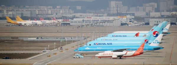 지난 9일 인천국제공항에 항공기들이 늘어서 있다. / 사진=연합뉴스