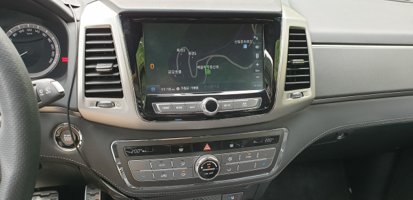 차량 내부 센터페시아 모습. / 사진=박성수 기자