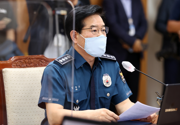 김창룡 경찰청장이 25일 서울 서대문 경찰청에서 열린 추석방역 및 개천절 집회 대비 전국 경찰 지휘부 화상회의에서 발언하고 있다. / 사진=연합뉴스