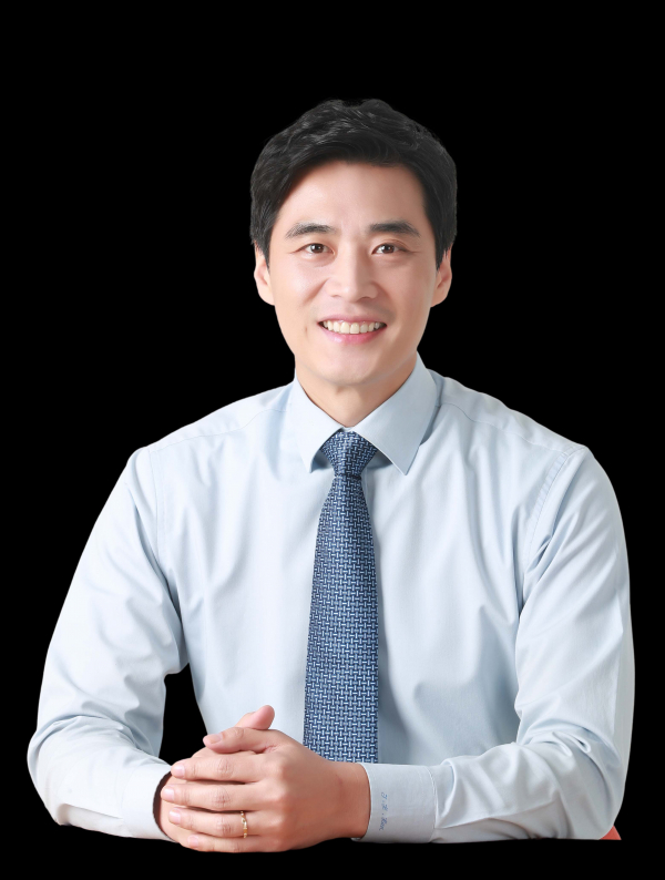 정부와 지방자치단체가 운영하는 공공 애플리케이션(앱)의 단 25%가 국내 앱 마켓에 입점한 반면 전체의 98%가 구글 플레이에 입점한 것으로 확인됐다. 구글의 영향력이 사실상 독점 수준이라는 지적이 나온다. / 사진 = 한준호 더불어민주당 의원실