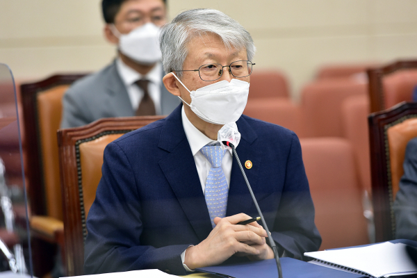 최기영 과학기술정보통신부 장관이 7일 국정감사에서 밝혔다. / 사진 = 연합뉴스