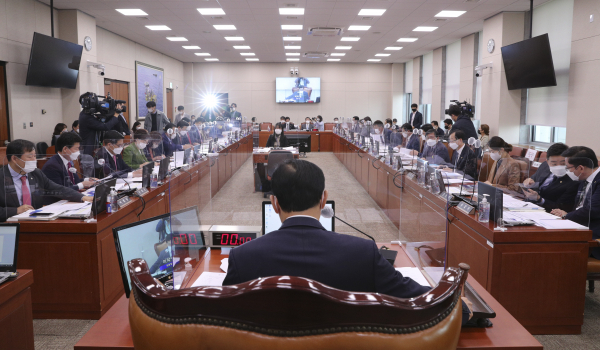 7일 국회에서 국회 산업통상자원중소벤처기업위원회의 산업통상자원부에 대한 2020년 국정감사가 실시됐다. /사진=연합뉴스