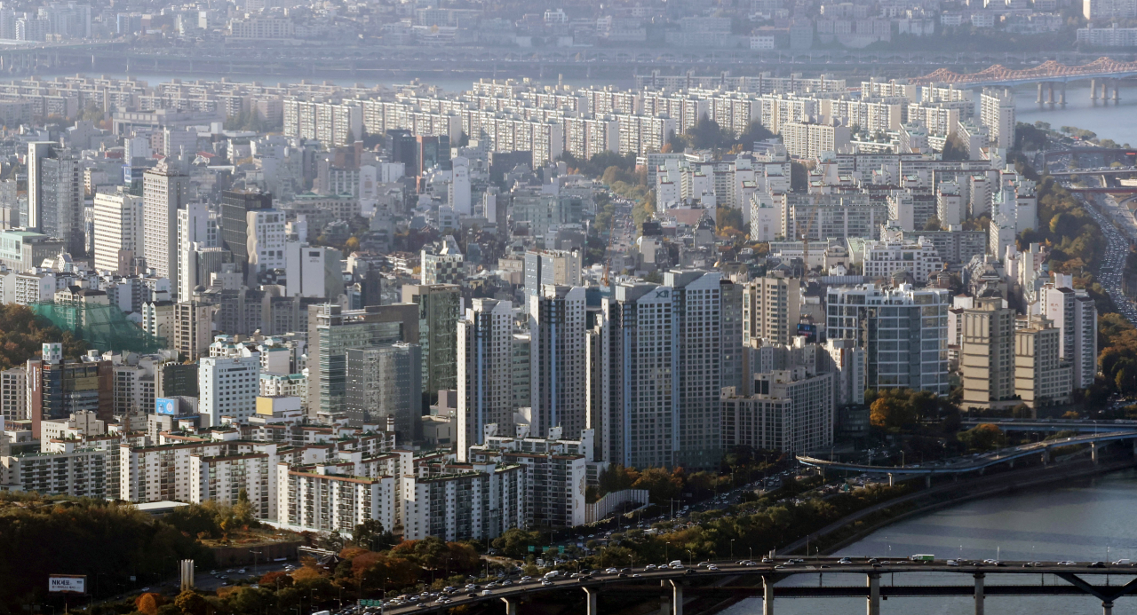 지난 4일 송파구 서울스카이에서 바라본 강남구 일대 아파트 모습. / 사진=연합뉴스