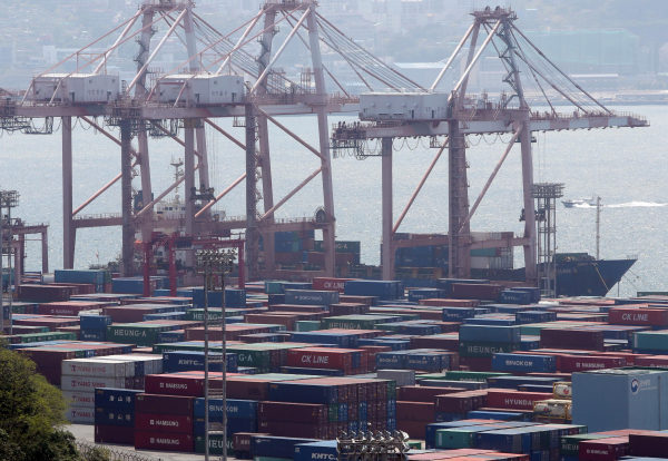 2020년 5월 1일 부산항 신선대부두. / 사진=연합뉴스