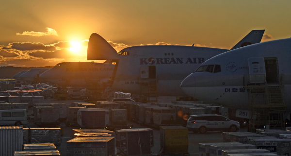 국민연금이 오는 6일 예정된 대한항공 임시 주주총회에서 주식 총수 정관 일부개정안에 반대 의결권을 행사할 것으로 알려졌다. /사진=연합뉴스