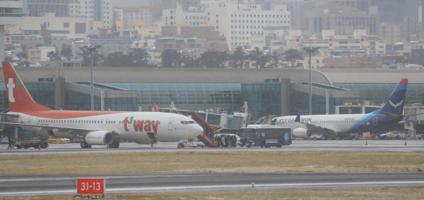 LCC들은 최근 무착륙관광, 이벤트 경쟁 등에 힘을 쏟고 있는 분위기다. /사진=연합뉴스