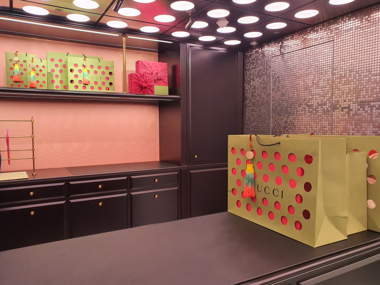 구찌 가옥에서는 보자기, 노리개 등 스페셜 패키징이 제공된다. / 사진=변소인 기자