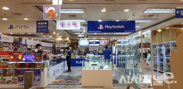 2일 오전 서울 서초구 국제전자센터 게임 전문매장 모습. /사진=이호길 인턴기자