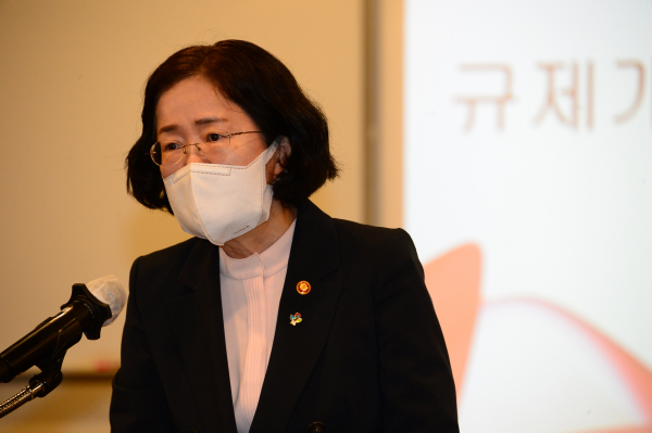 조성욱 공정거래위원장이 지난 4일 서울 중구 대한상공회의소에서 한국규제학회와 공동으로 연 학술대회에 참석해 발언하고 있다. / 사진=연합뉴스