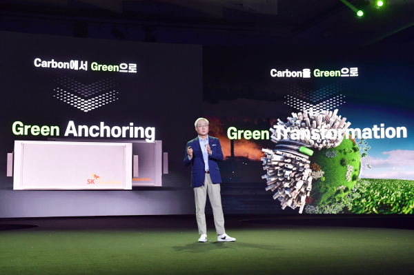 ‘SK이노베이션 스토리데이’에서 연단에 오른 김준 SK이노베이션 총괄사장. /사진=SK이노베이션