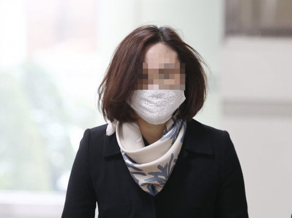 정경심 동양대 교수가 지난해 12월 23일 오후 서울 서초구 서울중앙지법에서 열린 1심 선고 공판에 출석하는 모습. / 사진=연합뉴스