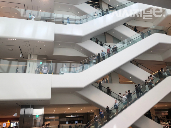 동탄점은 층별로 다른 컨셉트로 구성돼 있다. / 사진=한다원 기자