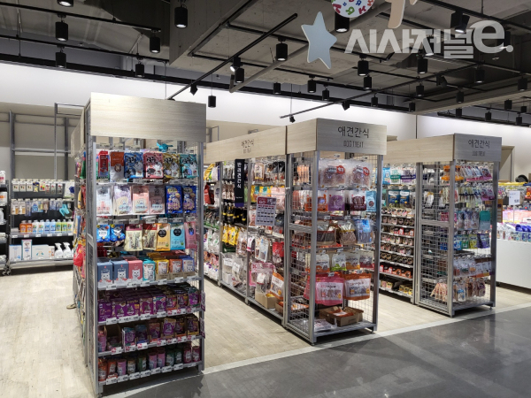 롯데마트 은평점 콜리올리 매장 중 일부. / 사진=한다원 기자