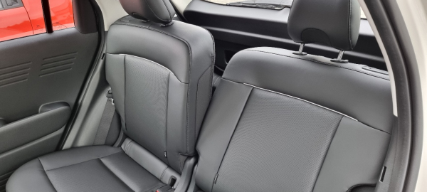 2열 리클라이닝을 최대로 했을 때 모습. / 사진=박성수 기자