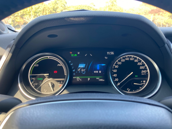 스포츠모드 주행에도 공인연비 보다 높은 22.7km/ℓ가 나왔다. / 사진=유주엽 기자