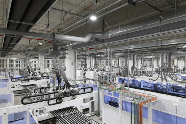 현대리바트 스마트 팩토리 내부 전경. / 사진=현대리바트