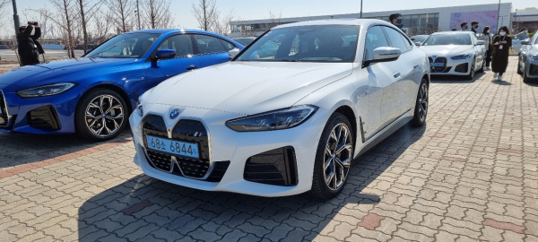 BMW i4. / 사진=박성수 기자