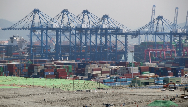 지난 2019년 6월 부산 강서구 부산항 신항 모습. / 사진= 연합뉴스