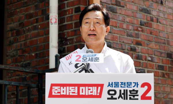 오세훈 국민의힘 서울시장 후보가 12일 서울 구로구 고척동에서 서울시장 선거 출마를 선언하고 있다. / 사진=연합뉴스