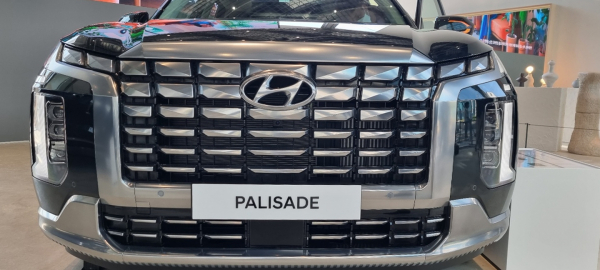 캘리그래피 트림 전면부 모습. / 사진=박성수 기자