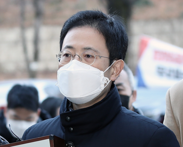 '고발사주' 사건 피고인 손준성 대구고검 인권보호관이 지난해 12월 2일 오전 영장실질심사를 받기 위해 서울 서초구 서울중앙지법에 출석하고 있다. / 사진=연합뉴스
