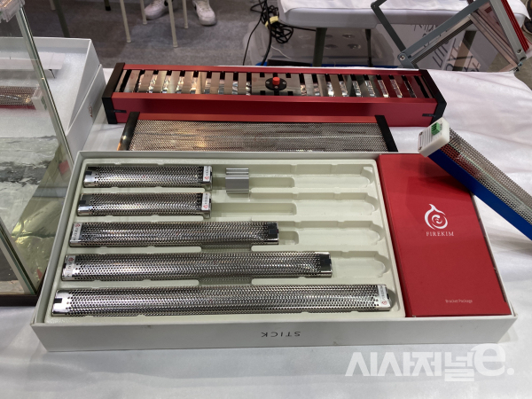 파이어킴의 소화스틱 / 사진=유주엽 기자