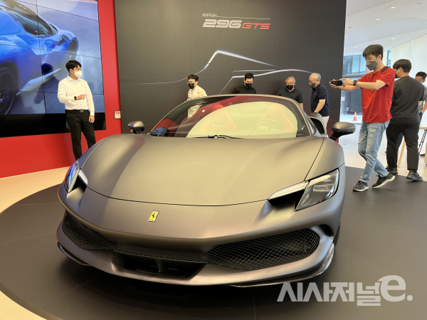 296 GTS 전면부 / 사진=유주엽 기자