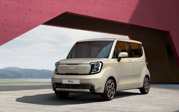 지난달 31일 출시된 레이 부분변경 모델 / 사진=기아