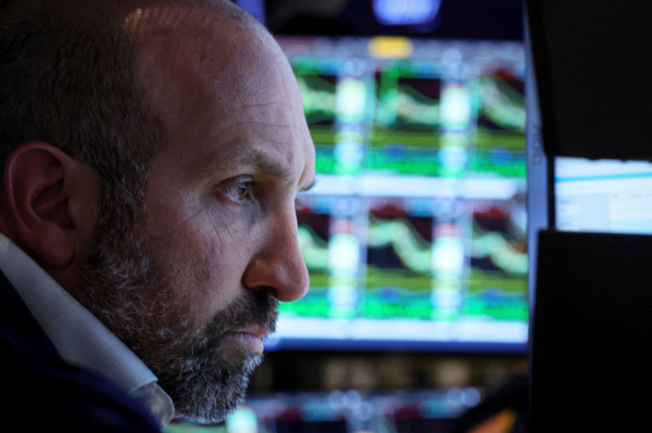 NYSE 입회장의 트레이더/사진=연합뉴스