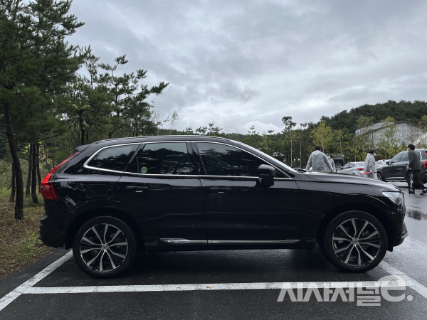XC60 T8 측면부 / 사진=유주엽 기자