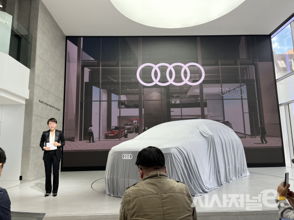 임현기 아우디코리아 사장이 어반스피어 콘셉트를 소개하고 있다. / 사진=유주엽 기자