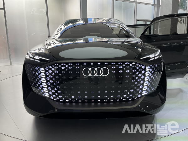 어반스피어 콘셉트 전면부 라이트 / 사진=유주엽 기자