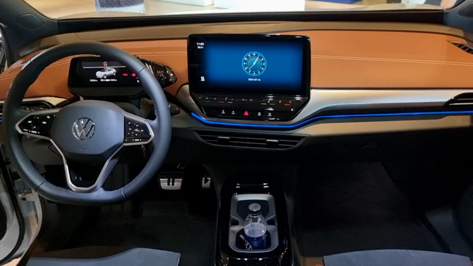 ID.4의 12인치의 디스플레이와 5.3인치의 ID.콕핏. / 사진=박성수 기자