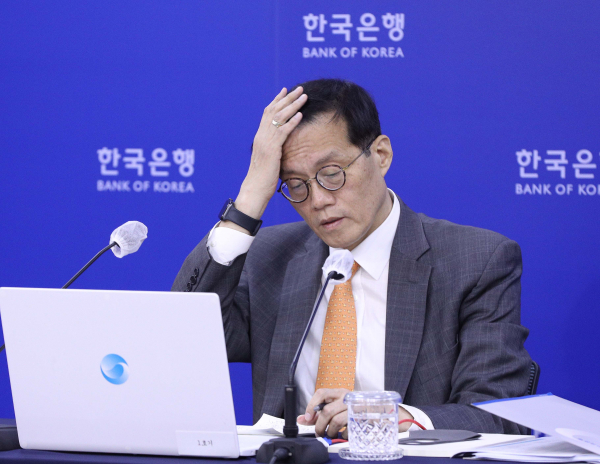 이창용 한국은행 총재가 12일 오전 서울 중구 한국은행에서 열린 기자간담회에서 기준금리 인상에 관해 설명하고 있다.  / 사진=연합뉴스