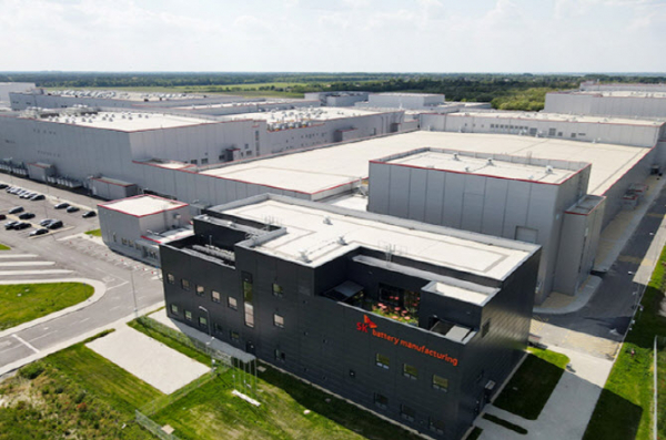 SK온의 헝가리 전기차 배터리 생산라인. /사진=SK