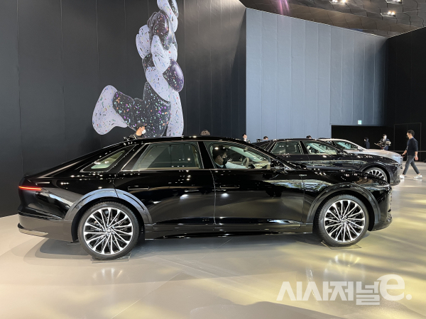 5m가 넘는 신형 그랜저의 차체 / 사진=유주엽 기자