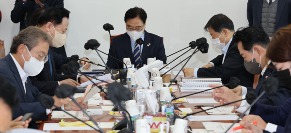 예산결산특별위원회 제2차 예산안등조정소위원회가 지난 18일 서울 여의도 국회에서 우원식 예결위원장 주재로 열리고 있다. / 사진=연합뉴스