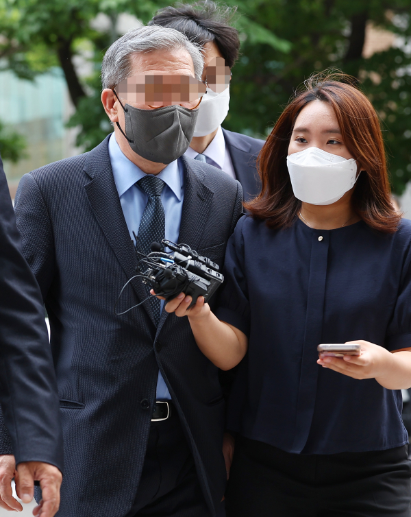 지난 6월8일 장하원 디스커버리펀드자산운용 대표가 영장실질심사를 위해 서울 양천구 서울남부지방법원에 출석하는 모습. / 사진=연합뉴스