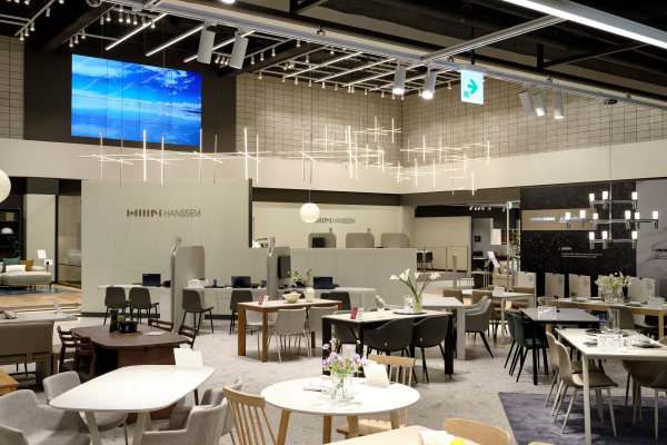 한샘디자인파크 마포점 식탁 전시공간. (사진은 기사와 무관). / 사진=한샘