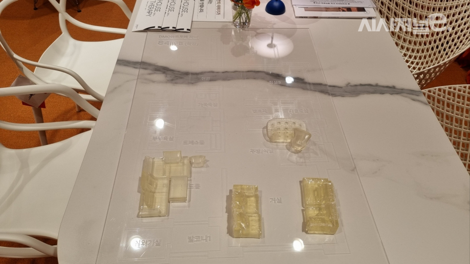 팝업스토어에서 직접 1:1 설계, 상담을 받을 수 있다. / 사진=한다원 기자