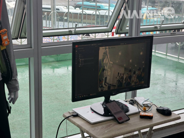 스마트 바디캠 솔루션 시연 모습 / 사진 = 김용수 기자