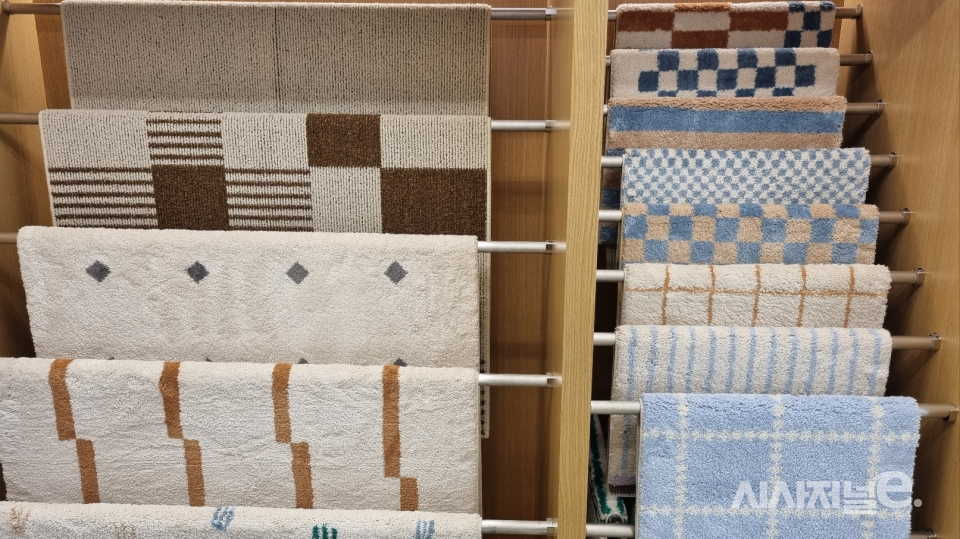 아파트멘터리 러그들. / 사진=한다원 기자