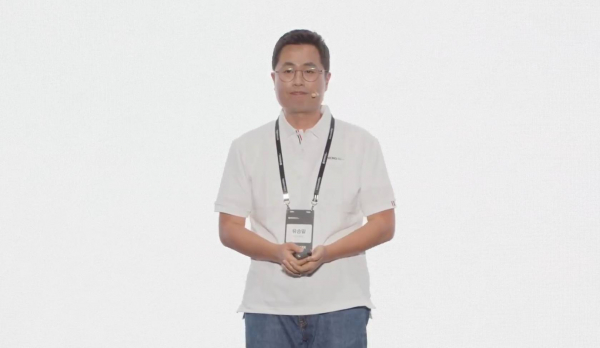 유승일 카카오모빌리티 최고기술책임자(CTO)가 8일 서울 강남구 서울 강남구 그랜드인터컨티넨탈 서울파르나스에서 열린 ‘넥스트 모빌리티: NEMO 2023’에서 기조연설을 하고 있다. / 사진 = 카카오모빌리티