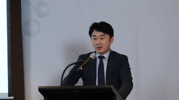 신의철 박셀바이오 전략기획본부장이 12일 용산구 그랜드하얏트 서울에서 시사저널이코노미 주최로 열린 ‘MBF 2023’(Medicine-Bio Forum 2023·제약바이오 국제포럼)에서 '항암면역치료 개발의 현재와 미래'를 주제로 강연하고 있다. /사진=시사저널e