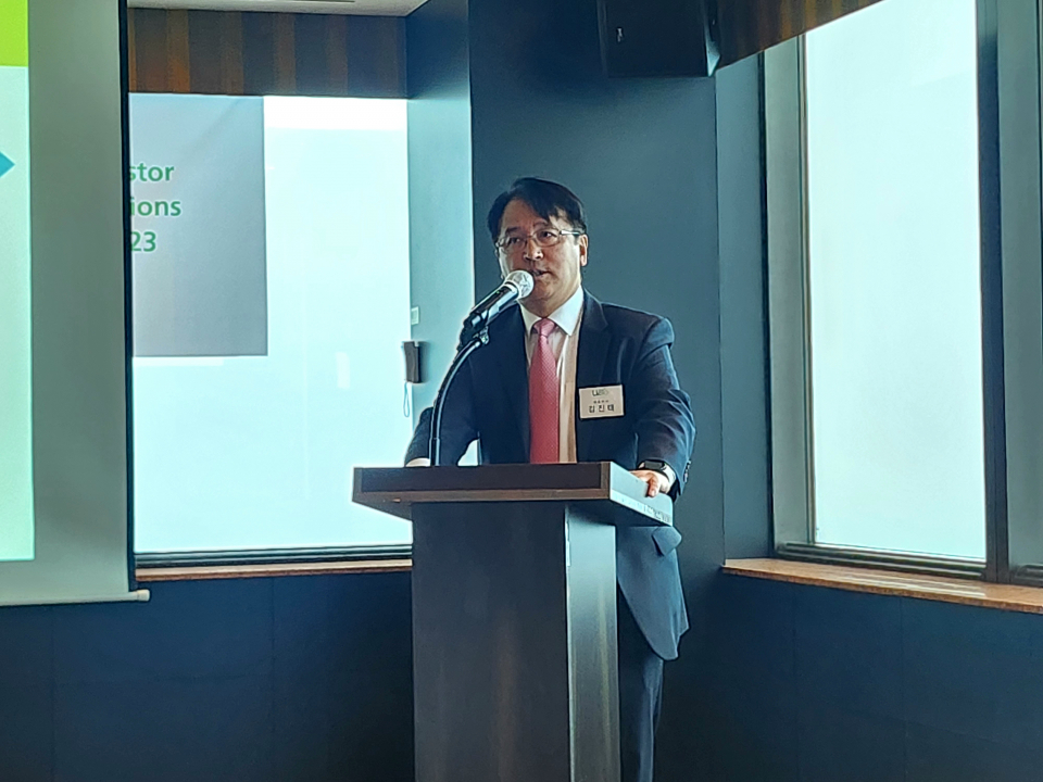 19일 서울 여의도에서 열린 유투바이오 IPO 기자간담회에서 김진태 유투바이오 대표가 발표를 하고 있다./사진=김지원 기자