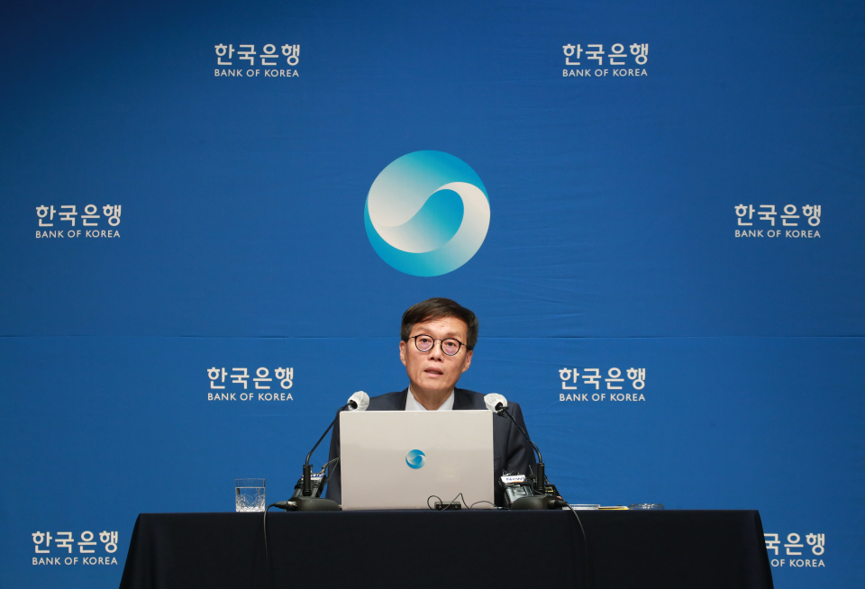 이창용 한국은행 총재가 24일 오전 서울 중구 한국은행에서 열린 통화정책방향 기자간담회에서 발언하고 있다./사진=한국은행