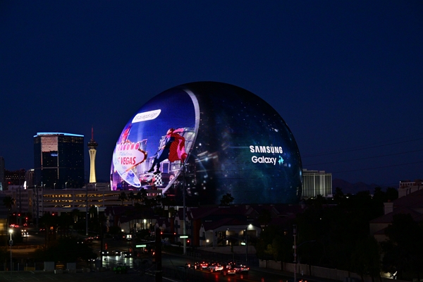미국 라스베이거스의 랜드마크 스피어(Sphere)에서 공개된 '갤럭시 언팩' 디지털 티징 영상 / 사진=삼성전자